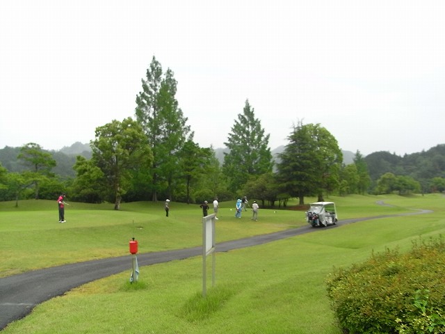 ���E���h���i