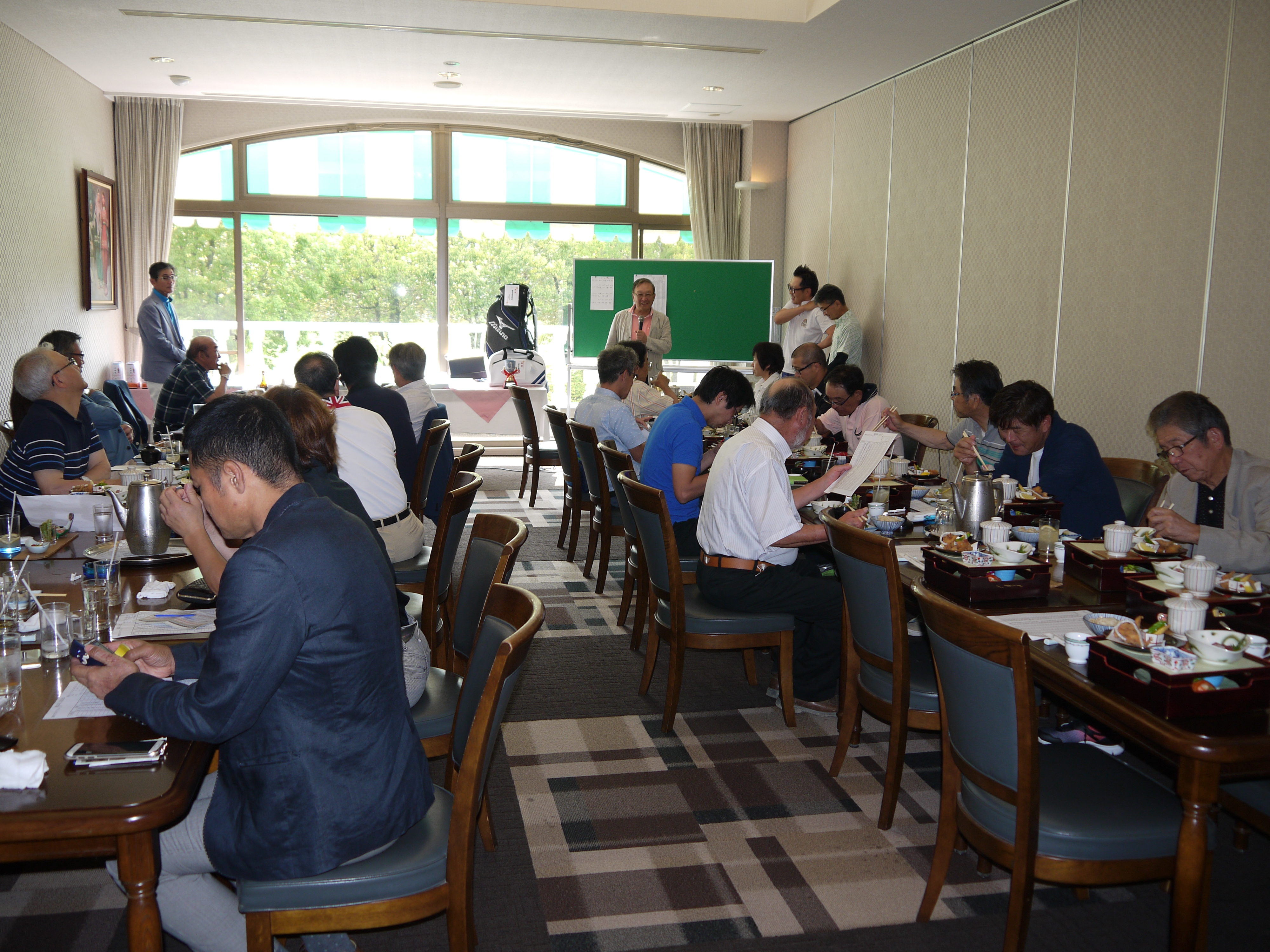 ���E���h���i2