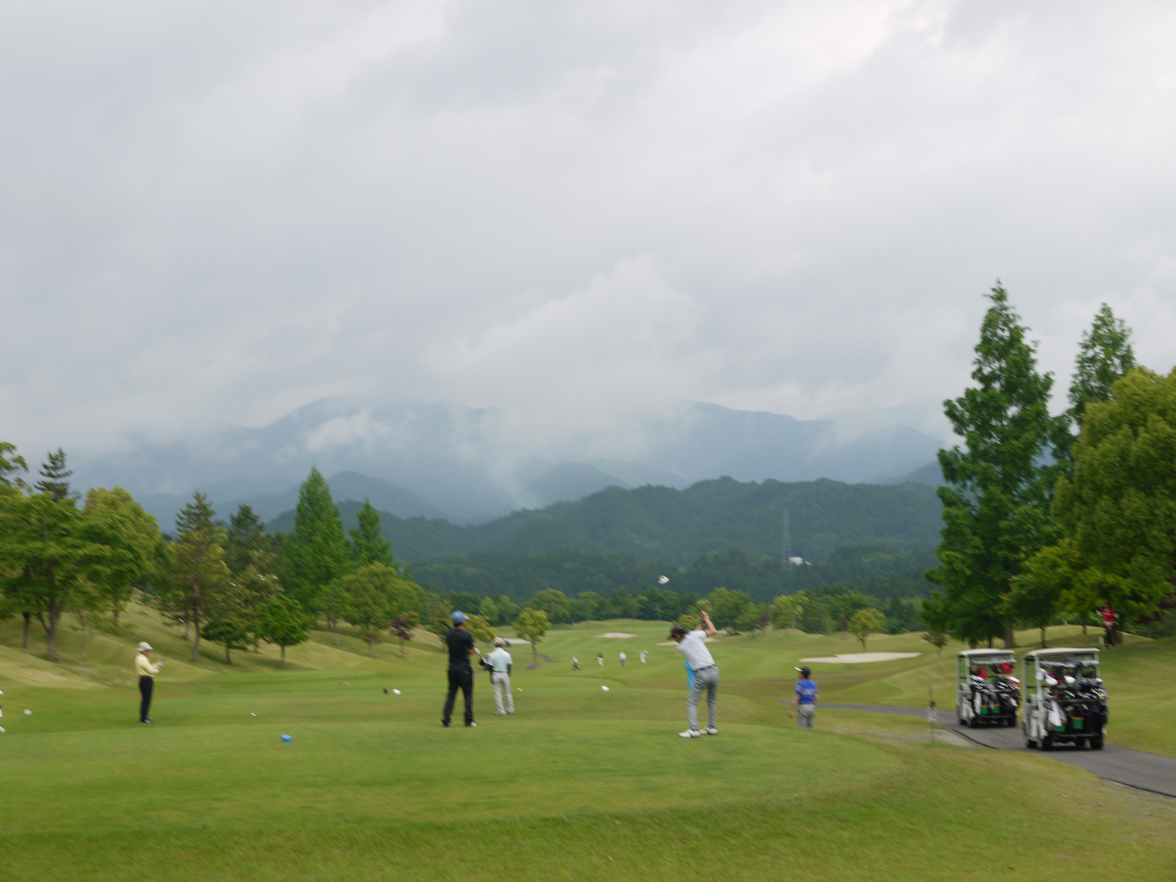 ���E���h���i1